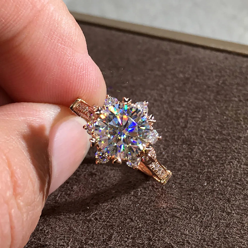 18K Rose Gold Moissanite Flower Ring